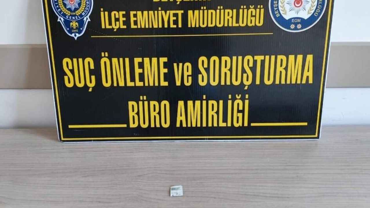polis-ekiplerinden-uyusturucu-ve-kacakcilik-operasyonu