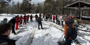 koroglu-zirvesinde-anlamli-mesaj:-kirikkale-bozkir-dagcilik-filistin-icin-tirmandi