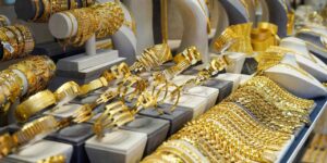 savas-ablukasi-altini-yeni-rekorlara-surukluyor