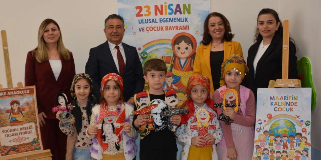 minik-ogrenciler-66-yillik-kulturu-yasatiyor