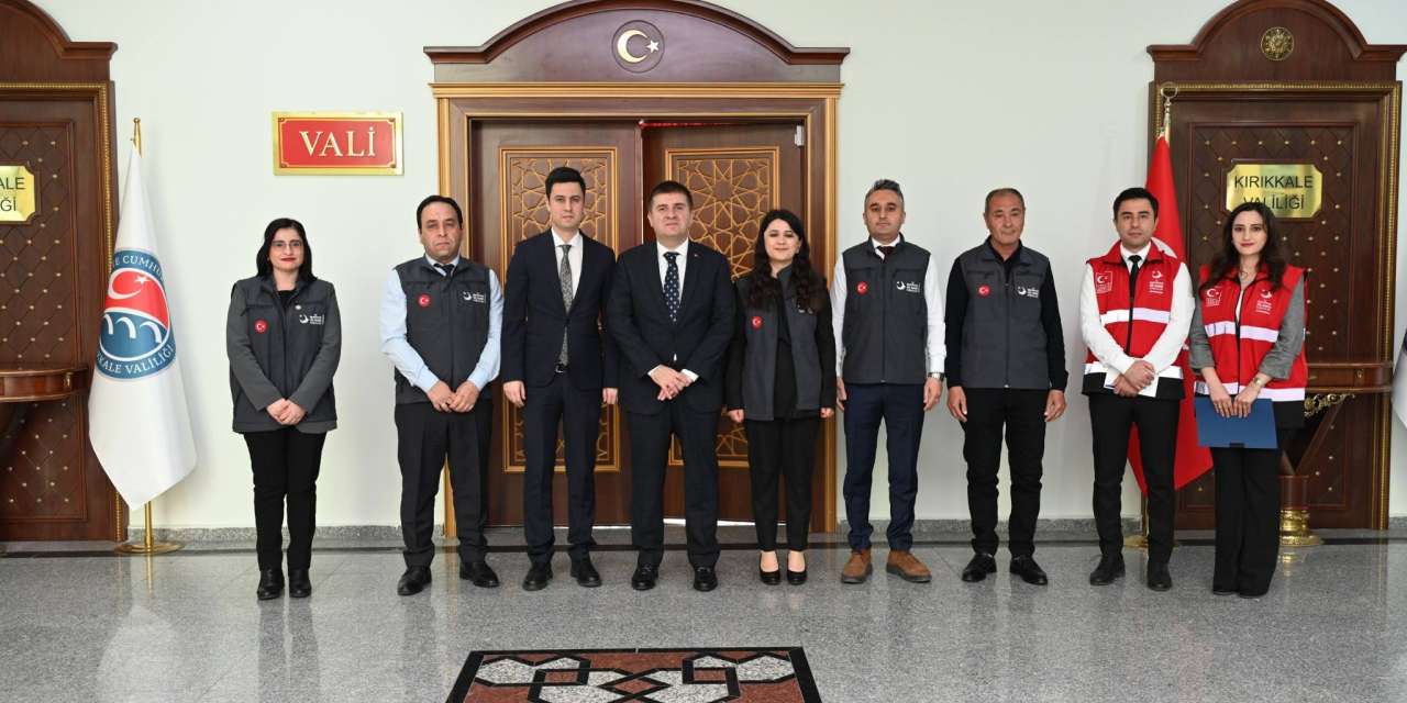 kirikkale-valiliginde-dikkat-ceken-kabul:-o-isimler-makamdaydi!