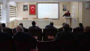 ureticilere-bitki-koruma-urunleri-egitimi-verildi