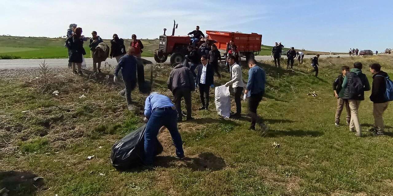 karakecili’de-cevre-seferberligi:-1-tonu-asan-atik-toplandi