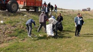 karakecili’de-1-ton-atik-toplandi