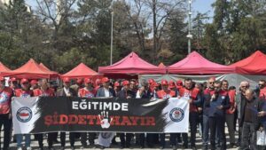 egitimde-siddete-karsi-alanlara-indiler