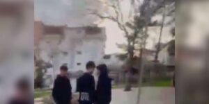 yasitini-bicakla-agir-yaralayan-cocuk-saldiri-anini-da-kayda-aldirdi