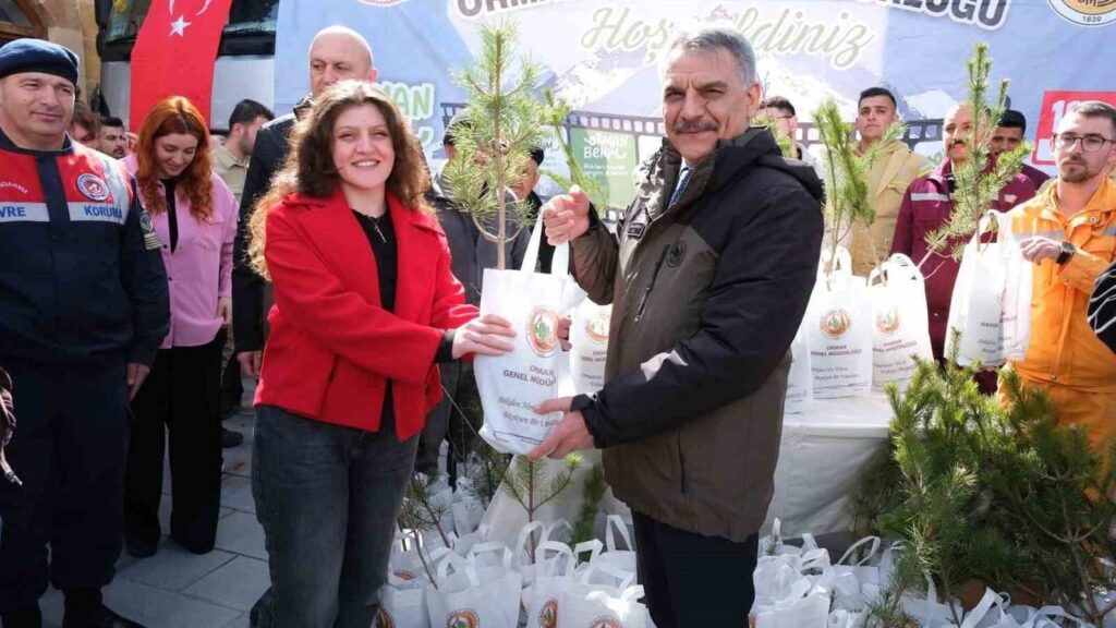 4-bin-500-adet-fidan-dagitildi