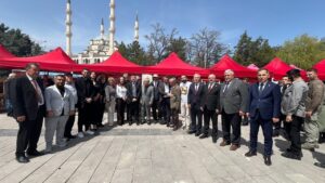 cumhuriyet-meydani’nda-turizm-soleni