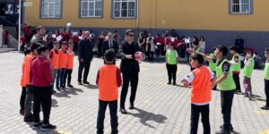 keskin’de-miniklerin-heyecanina-kaymakam-ortak-oldu