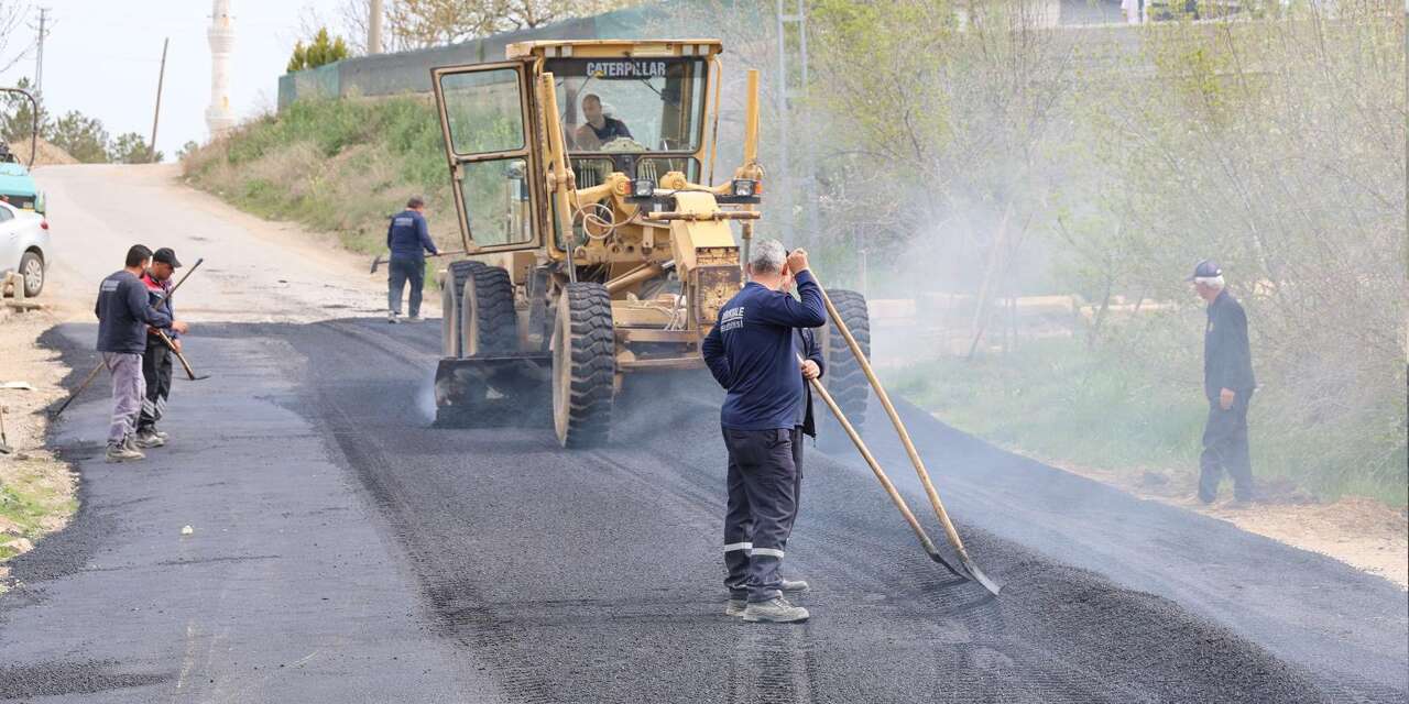 karsiyaka-ahili-baglanti-yolu-asfaltlaniyor