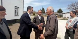 karaahmetli-koyu’nde-vatandasla-bulusma:-milletvekili-mustafa-kaplan-sahada