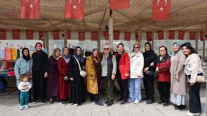 hanimeli-pazari-kirikkalelilerle-bulusuyor