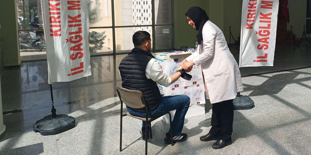 kalp-sagligi-haftasi-farkindalik-etkinlikleri-duzenlendi