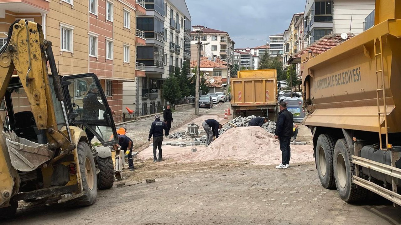 kirikkale-belediyesi’nden-yol-bakim-mesaisi
