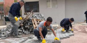 kirikkale-sokaklarinda-estetik-dokunus:-fen-isleri-ekipleri-sahada!