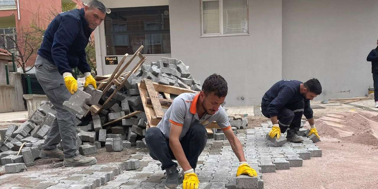 kirikkale-sokaklarinda-estetik-dokunus:-fen-isleri-ekipleri-sahada!