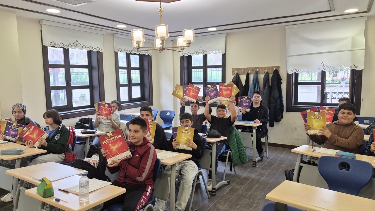 kirikkale-belediyesi’nden-ogrencilere-kaynak-kitap-destegi