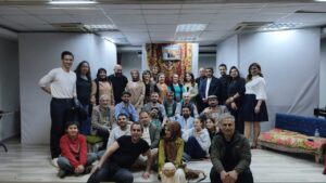 muhsin-babaya-vefa-oyunu-seyirciyle-bulusuyor