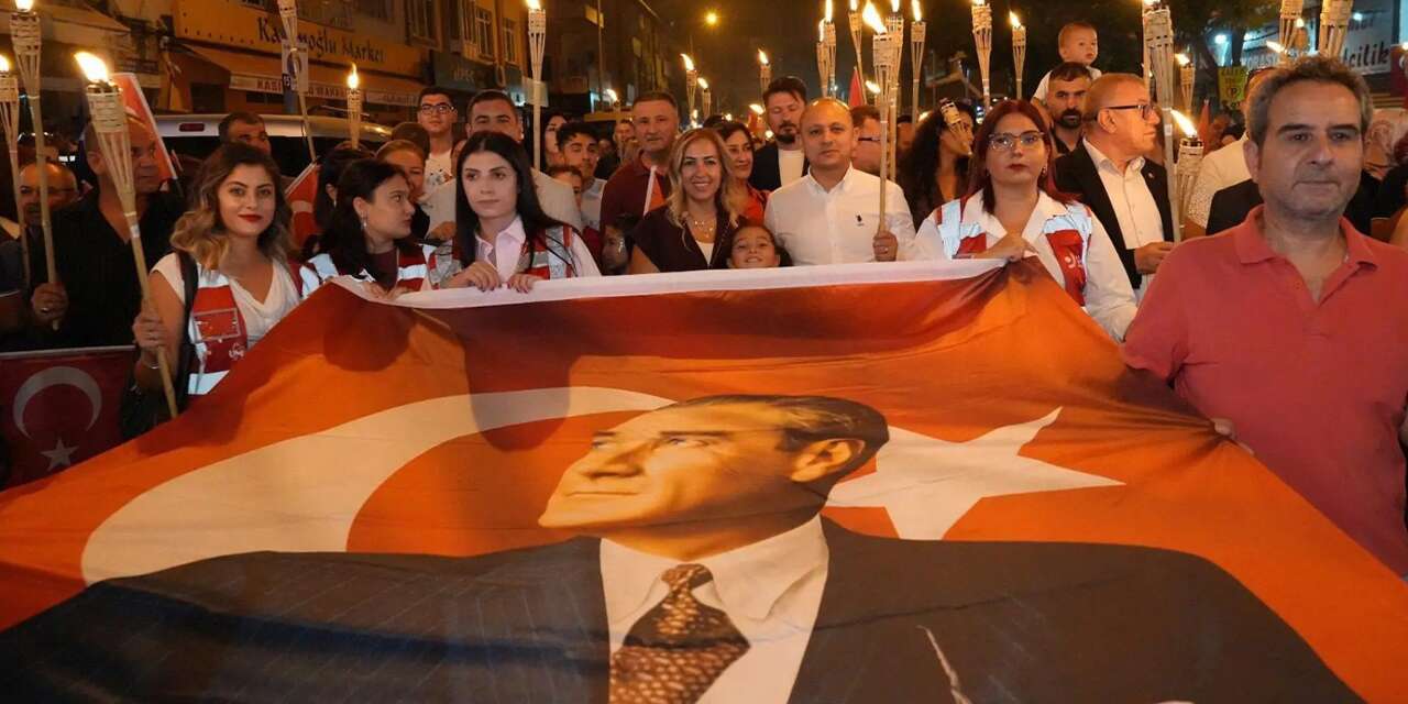 23-nisan’a-ozel-fener-alayi-duzenlenecek