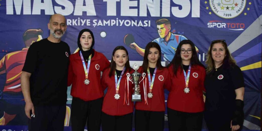 kastamonu-universitesi-unilig-masa-tenisi-sampiyonasi’nda-turkiye-ikincisi-oldu