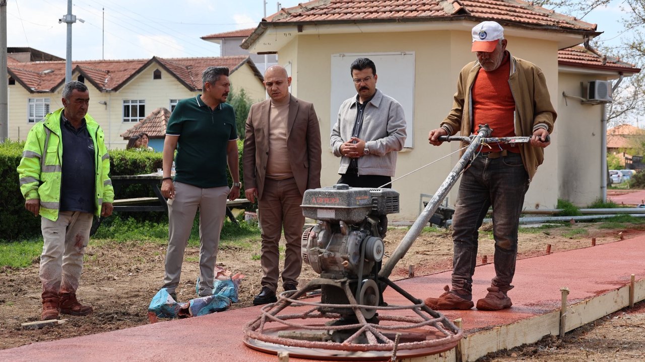 bahcelievler-mahallesi’ndeki-park-yenileniyor