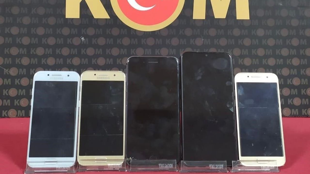 ehliyet-sinavinda-usulsuzluk-yapan-4-supheli-yakalandi