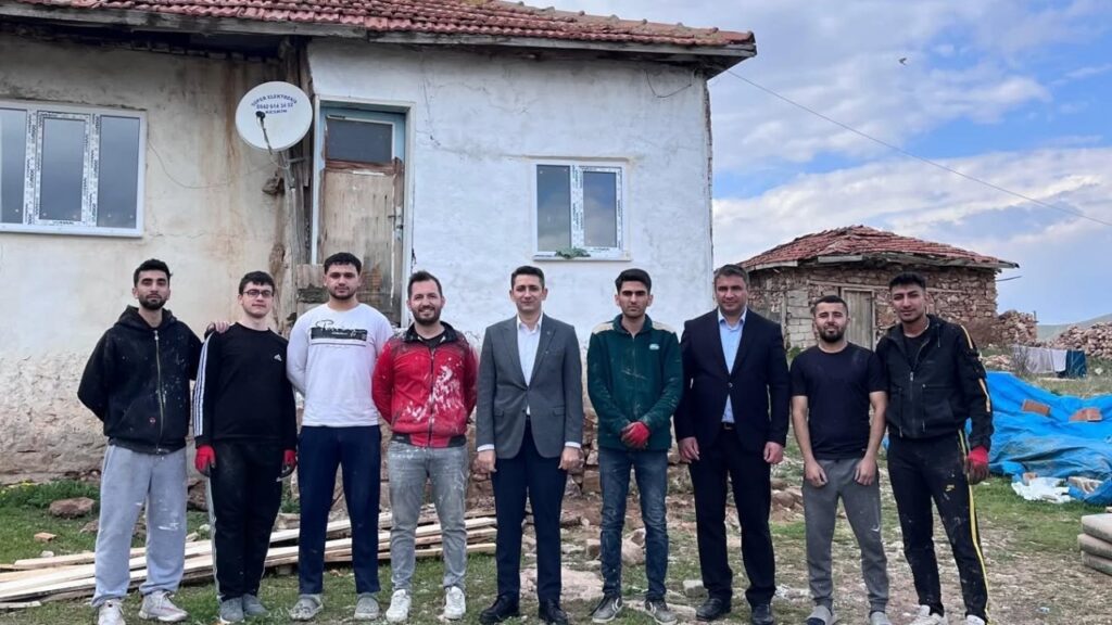 keskin’de-gonul-eliyle-evler-yenileniyor