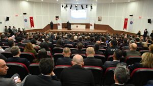 kamu-yonetiminde-etik-masaya-yatirildi