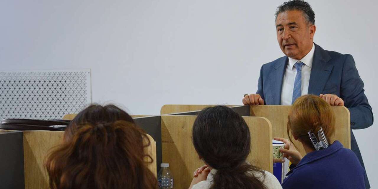 ogrenciler-egitimlerle-hayallerine-ulasiyor