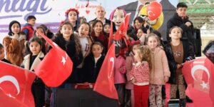 mahallelerle-cocuk-senligi-coskuyla-kutlandi