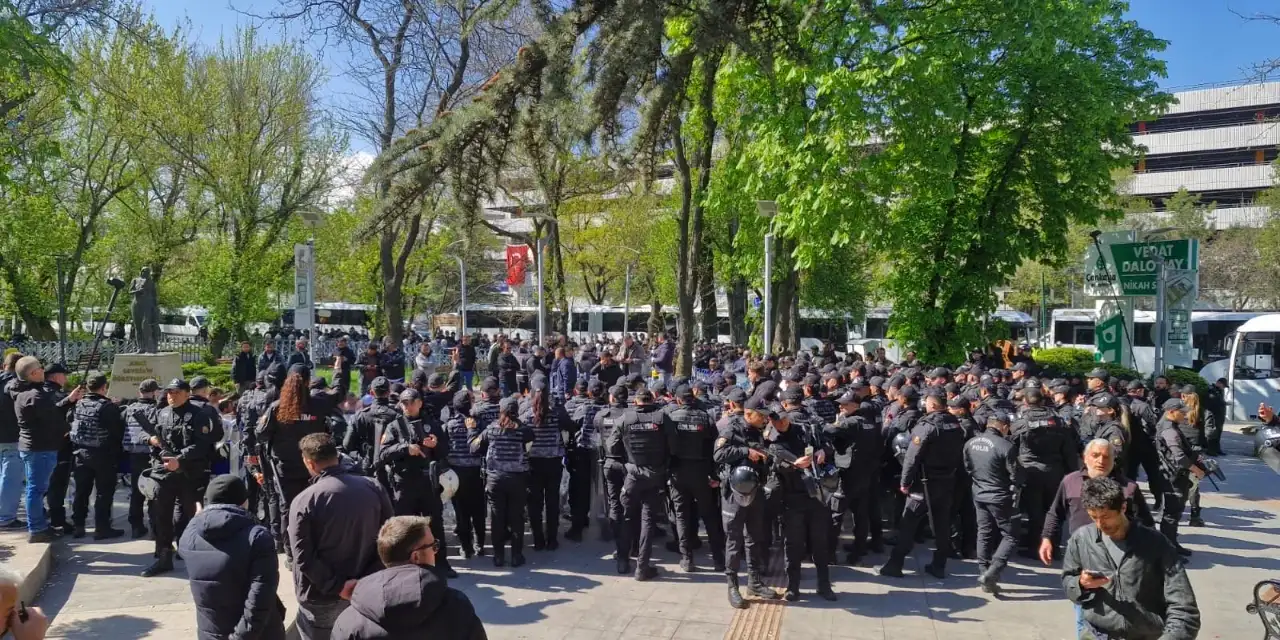 maden-iscileri-ankara’da-ablukada:-hakkimizi-verin-cagrisi