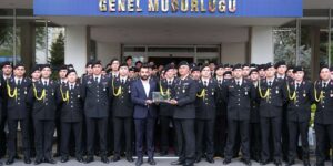mke’de-jandarma-ruzgari:-gelecegin-subaylari-uretim-ussunu-gezdi