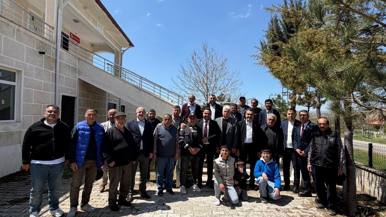 milletvekili-kaplan-barak-koyu’nde-vatandaslarla-bulustu