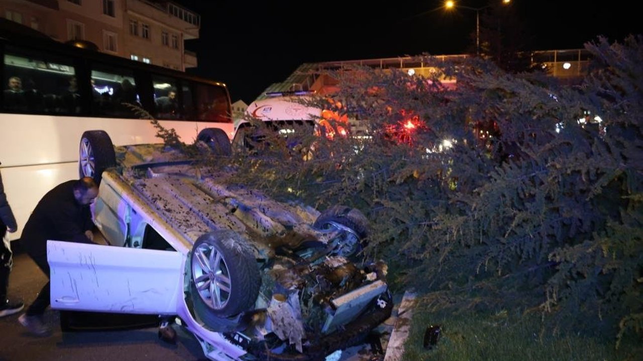 kopege-carpmamak-icin-manevra-yapinca-takla-atti:-2-yarali