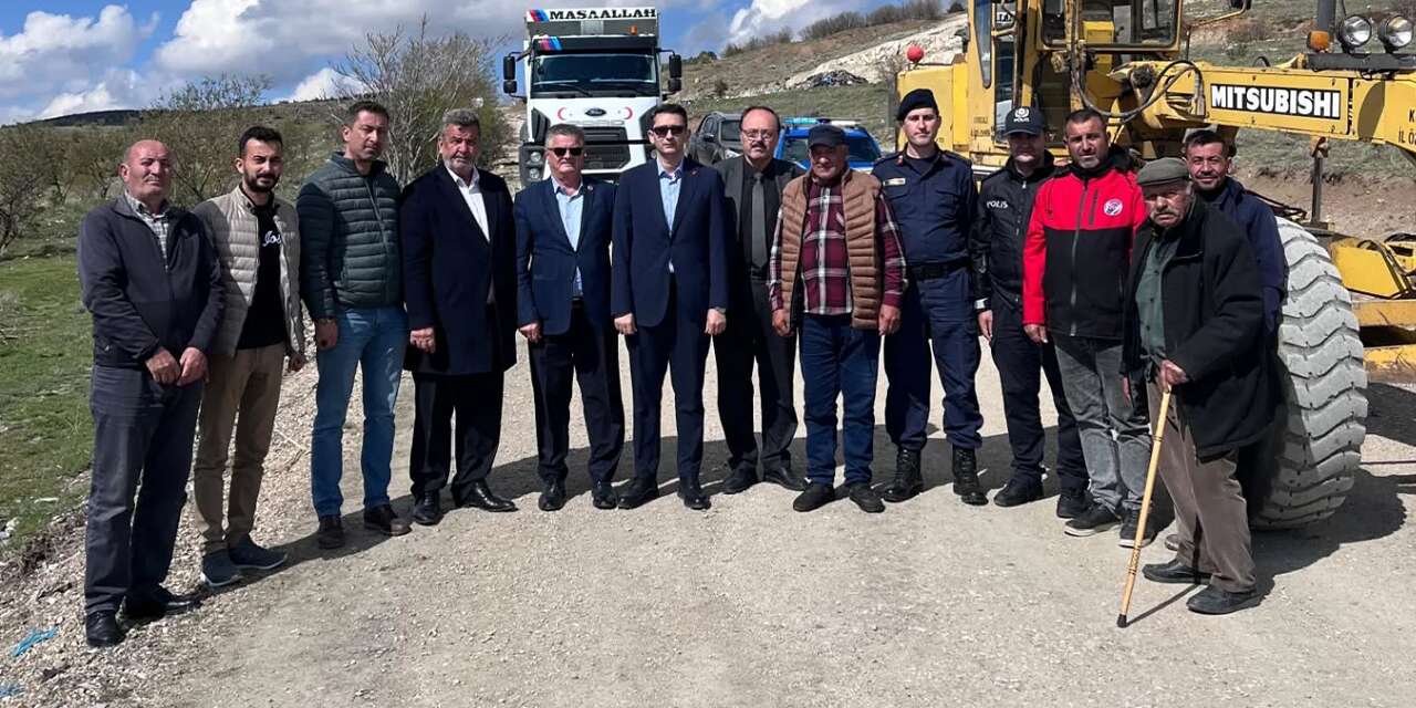 cipideresi-koyu’nde-asfalt-calismalarina-yakin-takip