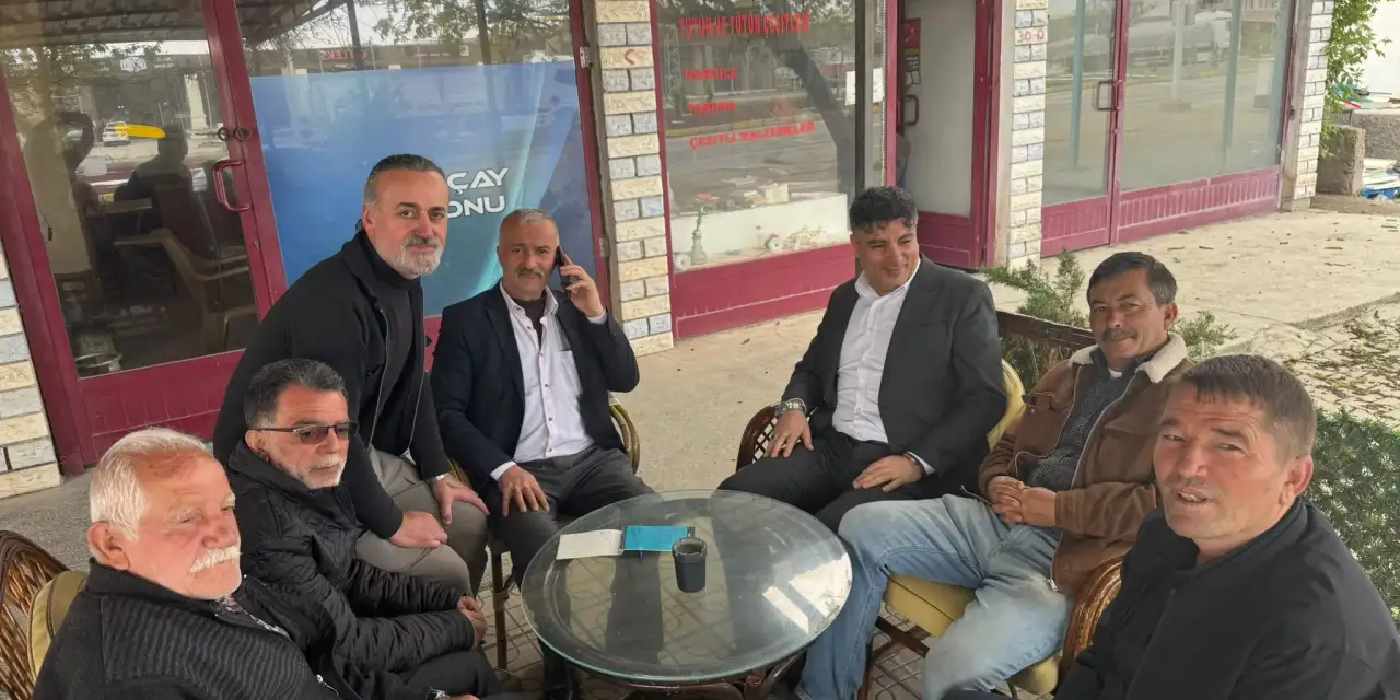 ak-parti’den-delice-cikartmasi:-ercan-han-esnafla-bir-araya-geldi