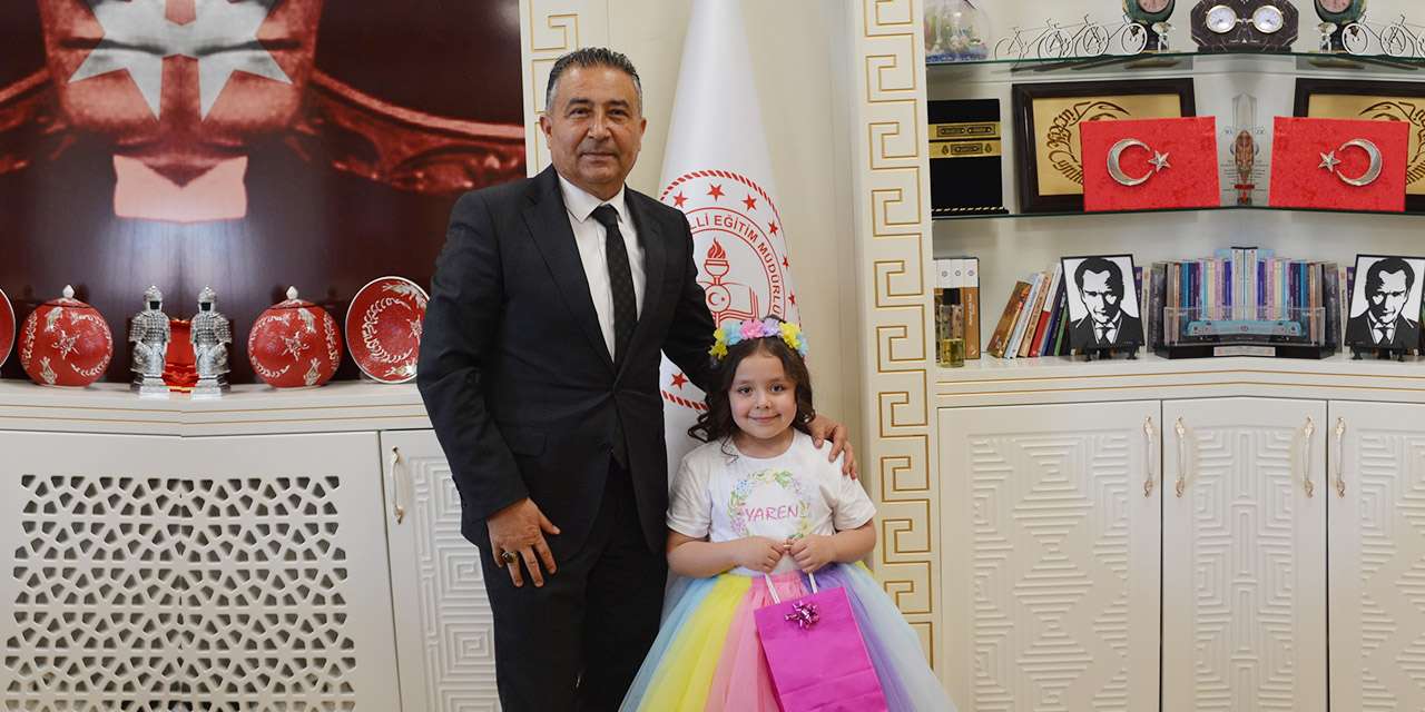 minik-yaren’den-milli-egitim-muduru’ne-duygulandiran-23-nisan-siiri