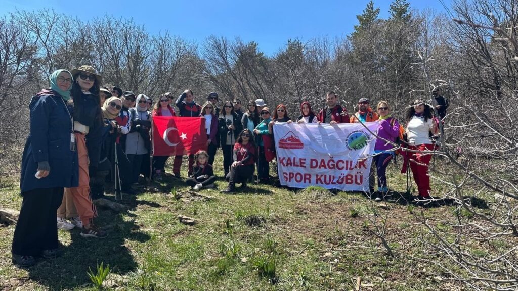 dogaseverler-ay-kayasi’nda-bulustu