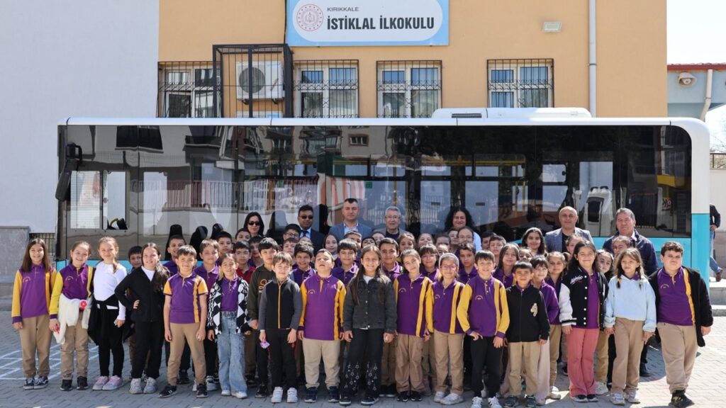 kirikkale’de-minik-ogrencilere-otobuste-uygulamali-egitim