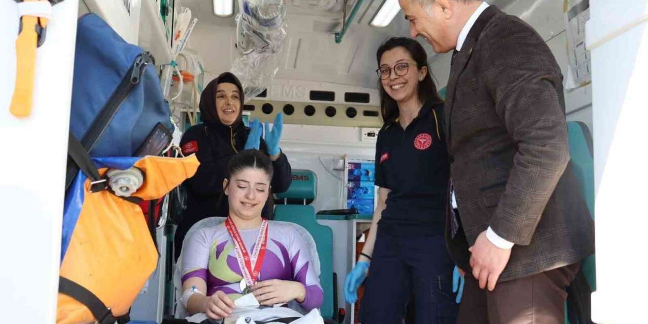 madalyasini-ambulansta-aldi
