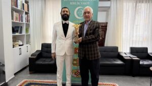 Akif Manaf’a “Barış İçin İnsanlık Ödülü” Verildi