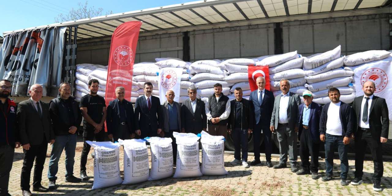 kirikkale’de-uretime-dev-katki!-onlarca-ciftciye-22-tonluk-tohum-destegi