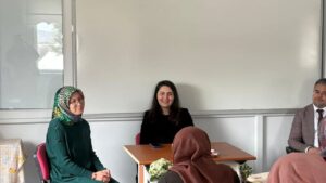 kaymakam-bozkir’dan-kur’an-kursuna-ziyaret