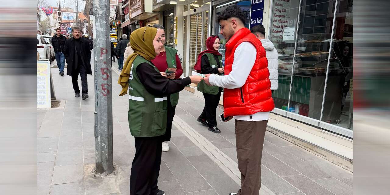 yesilay’dan-cadde-sokak-bagimlilikla-mucadele-calismasi