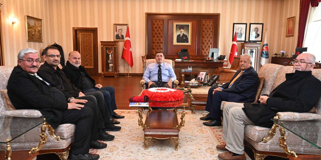 kirikkale-valiligi’nde-ziyaret-trafigi:-vali-sariibrahim-konuklarini-agirladi