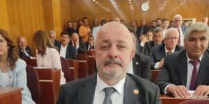il-genel-meclisi’nde-ceylan-guven-tazeledi!16-uyenin-destegiyle-yeniden-baskan