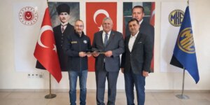 celebi-belediye-baskani’ndan-mke’ye-anlamli-ziyaret:-“savunmanin-kalbi-kirikkale’de-atiyor!”