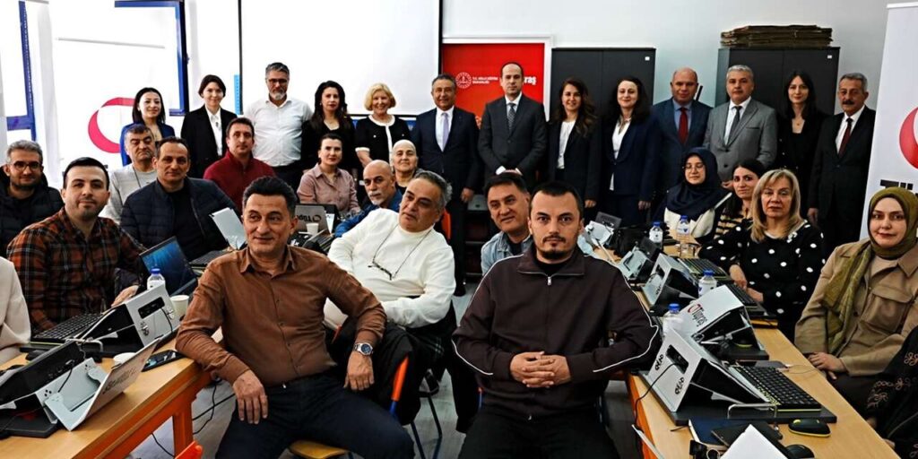 bu-ogretmenler-kirikkale’de-tek!-enerjilerini-gelecege-kodluyor