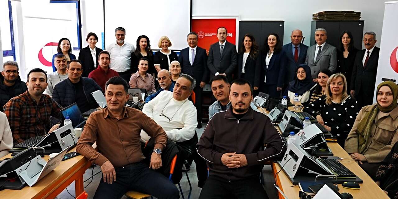 bu-ogretmenler-kirikkale’de-tek!-enerjilerini-gelecege-kodluyor