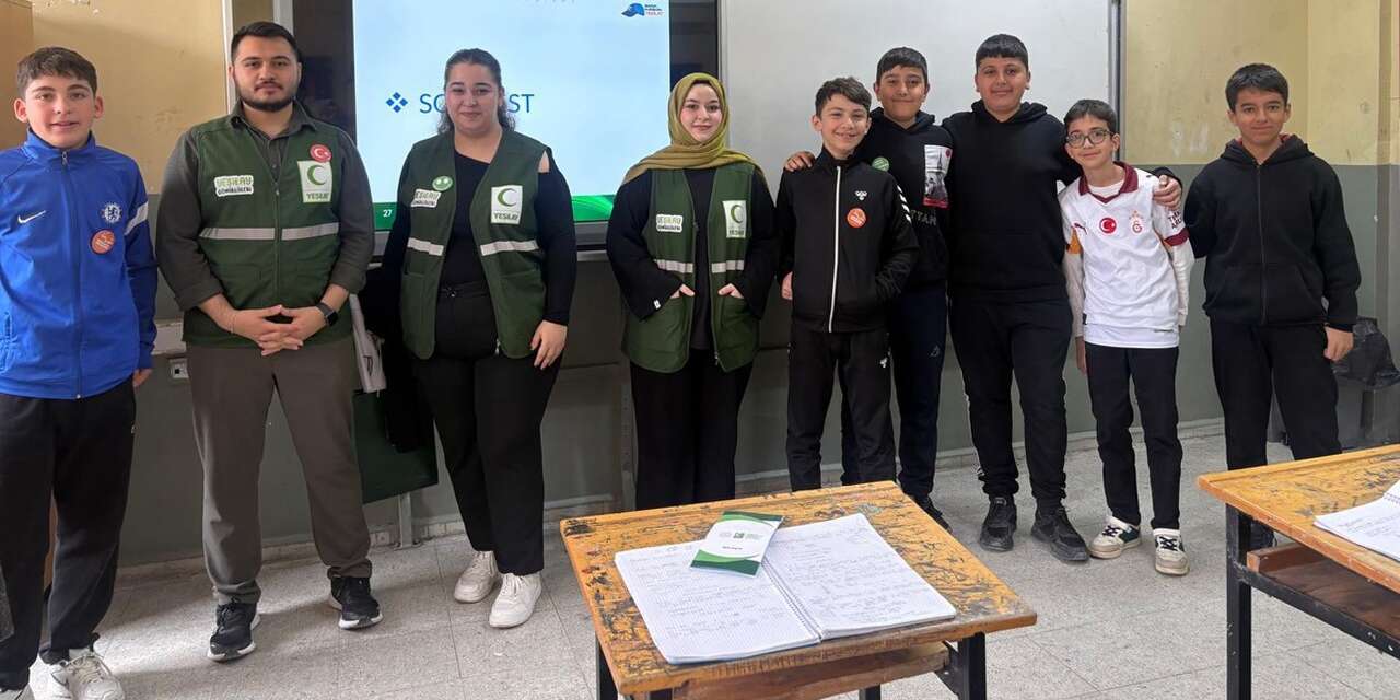 yesilay’dan-ahmet-sumer-ortaokulu’nda-farkindalik-etkinligi